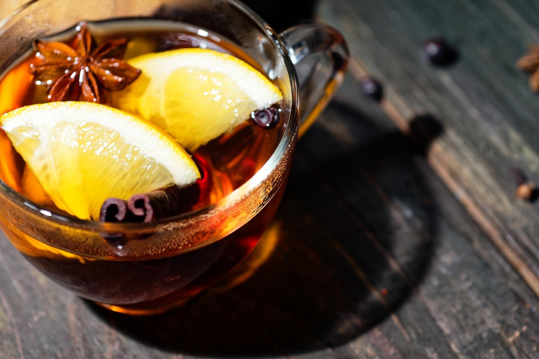 Quais os benefícios do chá de folha de laranja? Saiba o porque consumir diariamente - Fonte/Canva