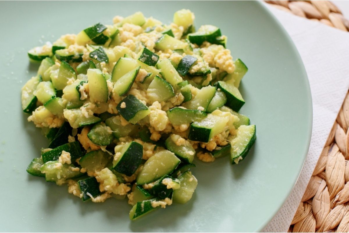 Não sabe refogar? Confira essa deliciosa receita de abobrinha refogada ...