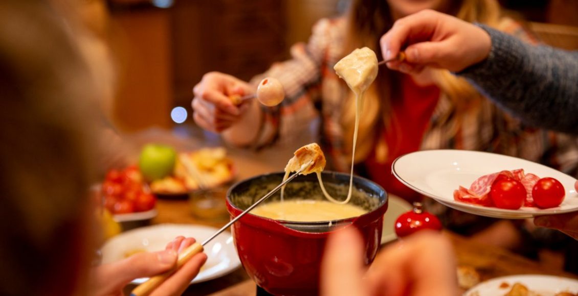 Receita de fondue com cerveja: perfeito para o dia dos namorados!