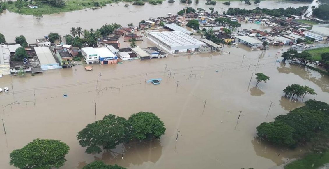 Bahia e excesso de chuva: Como recuperar e limpar móveis após as enchentes? - Fonte: Canvas
