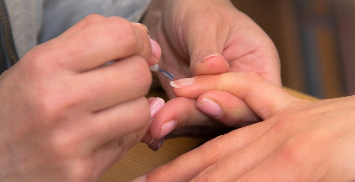 Dicas caseiras para fazer a unha crescer mais rápido. Fonte: Pixabay