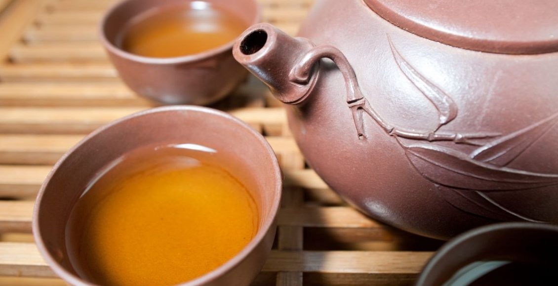 Chá antigripal delicioso de 4 ingredientes baratos! Faça em 10 minutos - Reprodução Canva