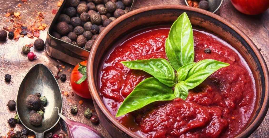 Plante tomates e aprenda a fazer uma receita de ketchup caseiro extravagante - Reprodução Canva