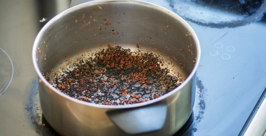 Panela queimada e enferrujada: truque para resolver esse problema - Reprodução Canva