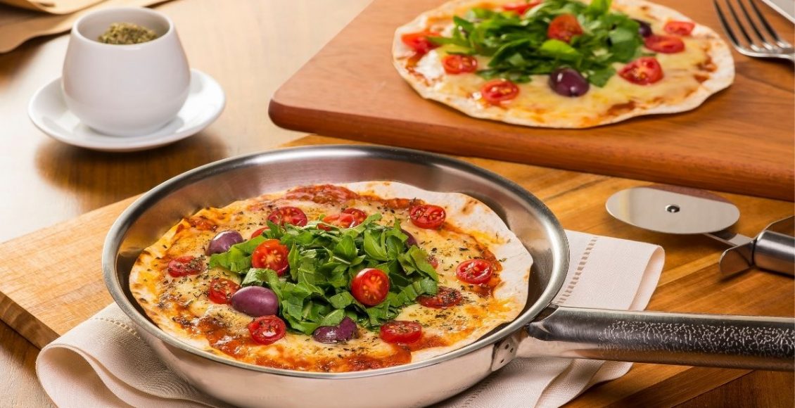 Lanche rápido e fácil: pizza de tapioca feita em apenas 5 minutos - Reprodução Canva