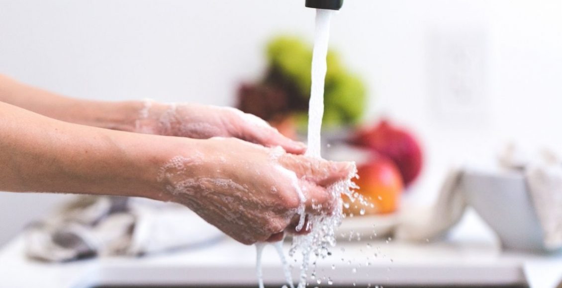 Tirar cheiro de tempero - Reprodução Canva