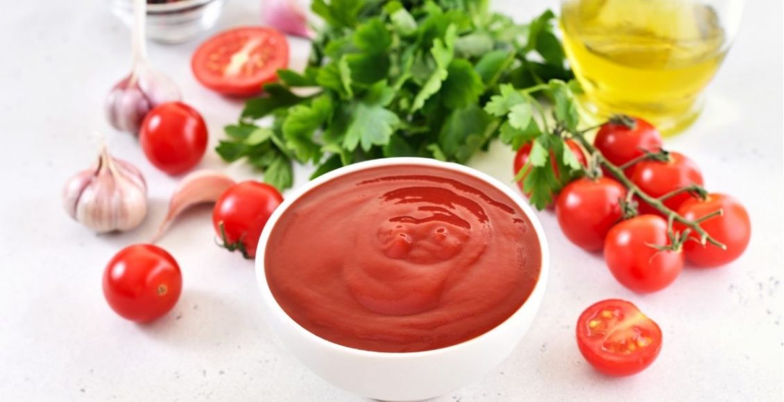 Molho de tomate tradicional - Reprodução: Canva