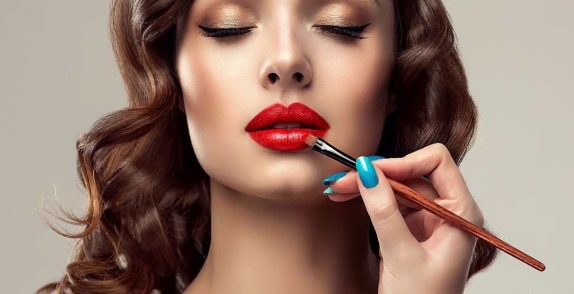 maquiagem - Reprodução canva