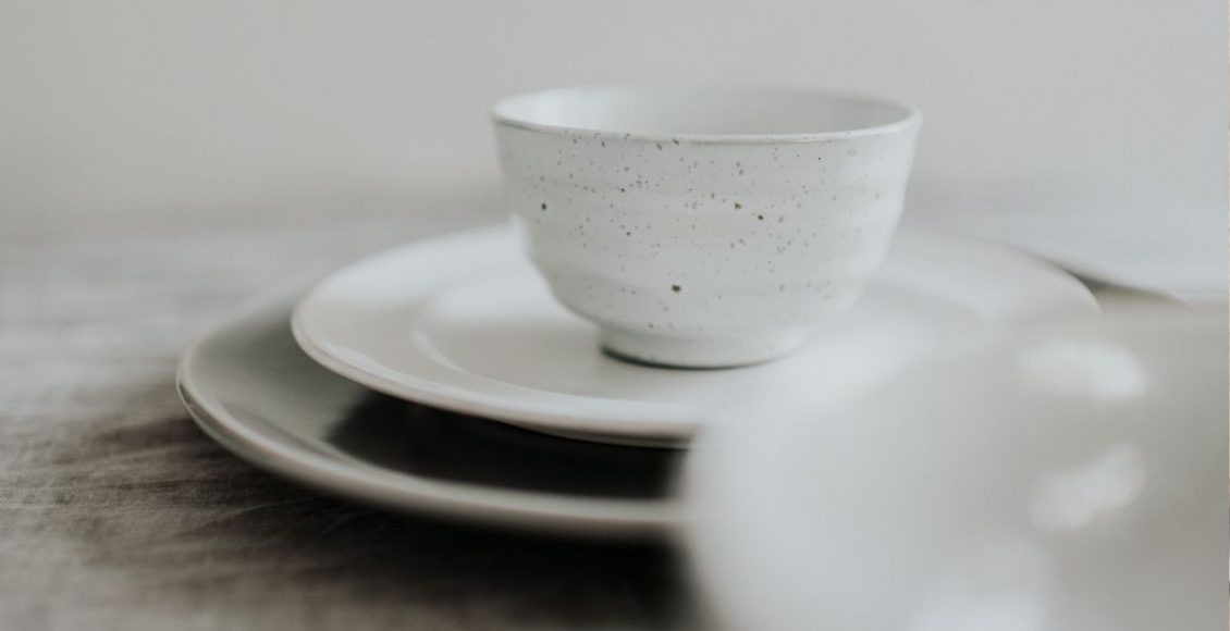 A diferença entre cerâmica e porcelana: você não sabe? Aprenda agora - Imagem do Canva