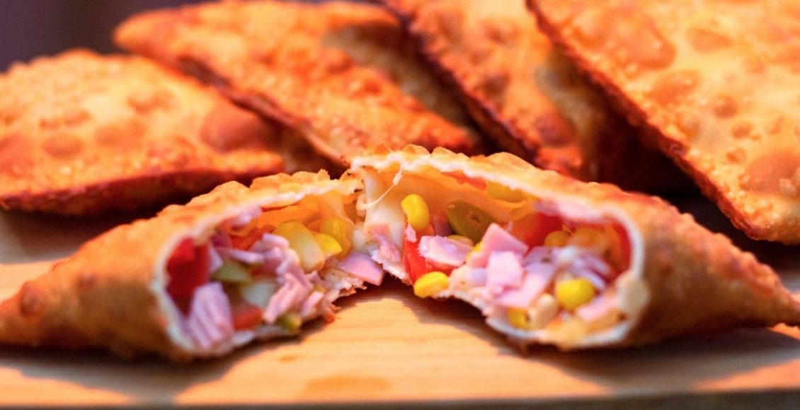 Aprenda a fazer sua própria massa de pastel receita caseira e fácil - Reprodução Canva