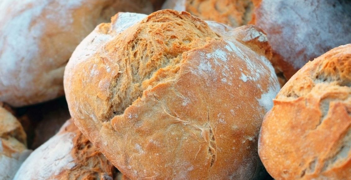 Broa de milho macia e fofinha aprenda essa receita fácil e saborosa - Reprodução Canva