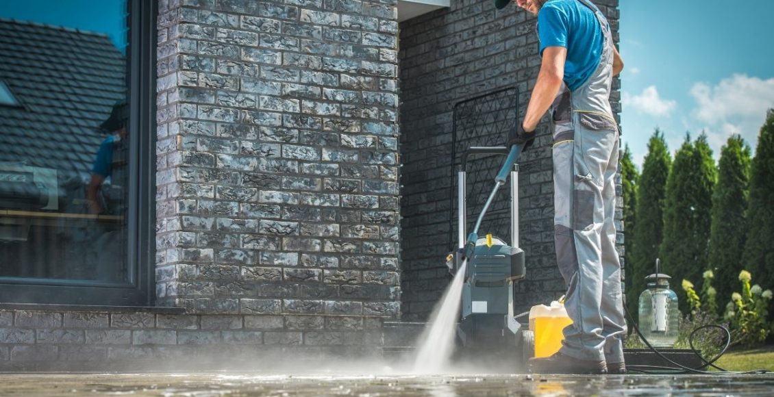 Como remover o lodo do chão de cimento: dicas simples para o problema: reproducao canva