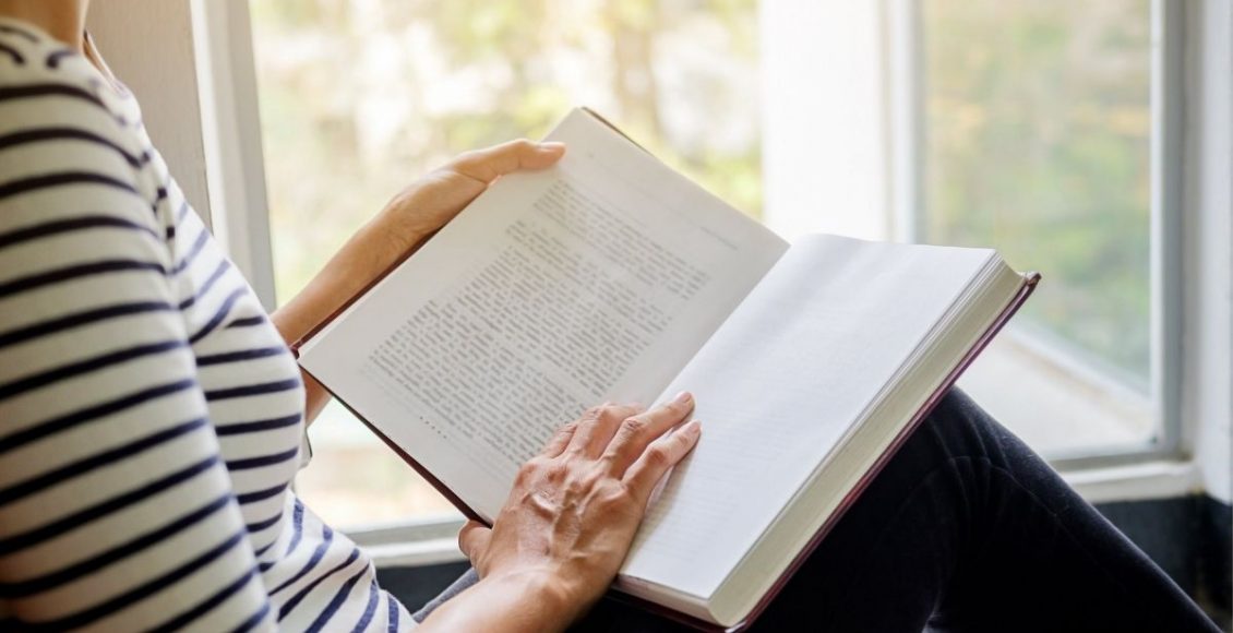 Leitura diária: conheça os benefícios que traz para a sua saúde — Reprodução do Canva.