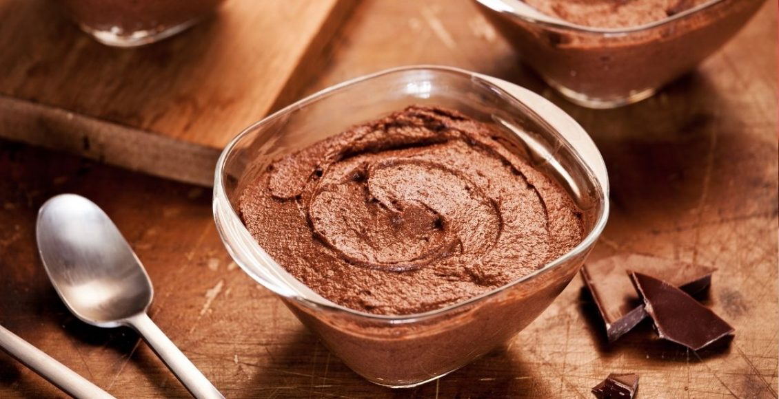 Mousse de chocolate com 3 igredientes receita rápida e fácil - reprodução Canva