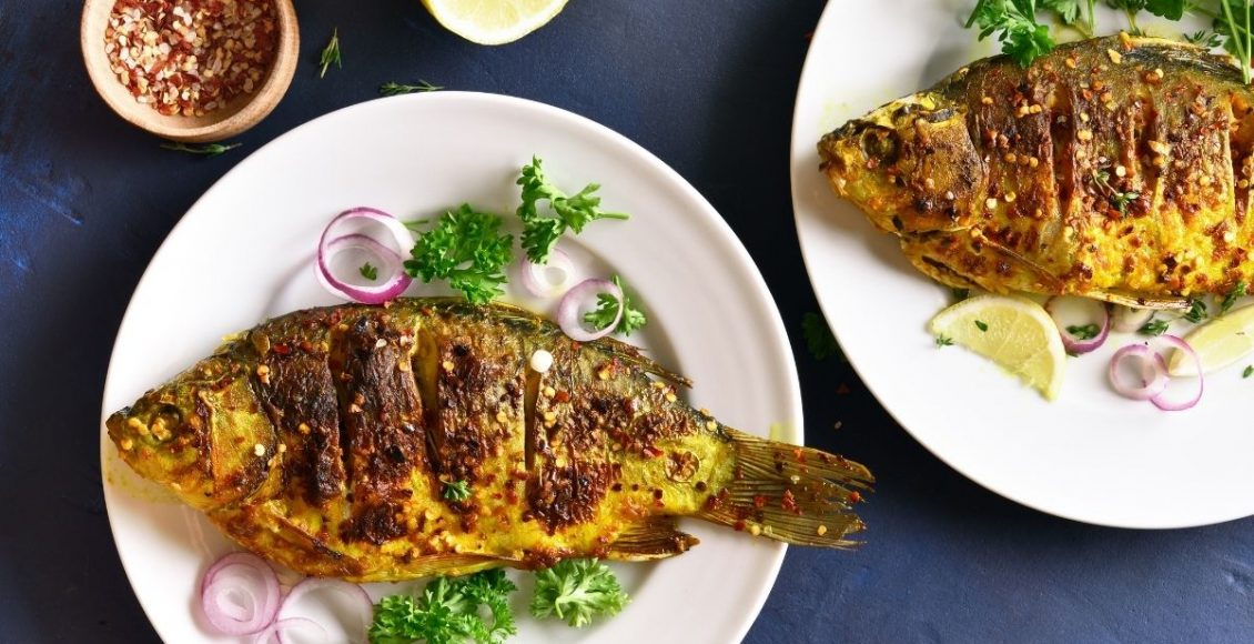 Peixe assado no forno receita deliciosa incrementada com vinho branco - Imagem Canva