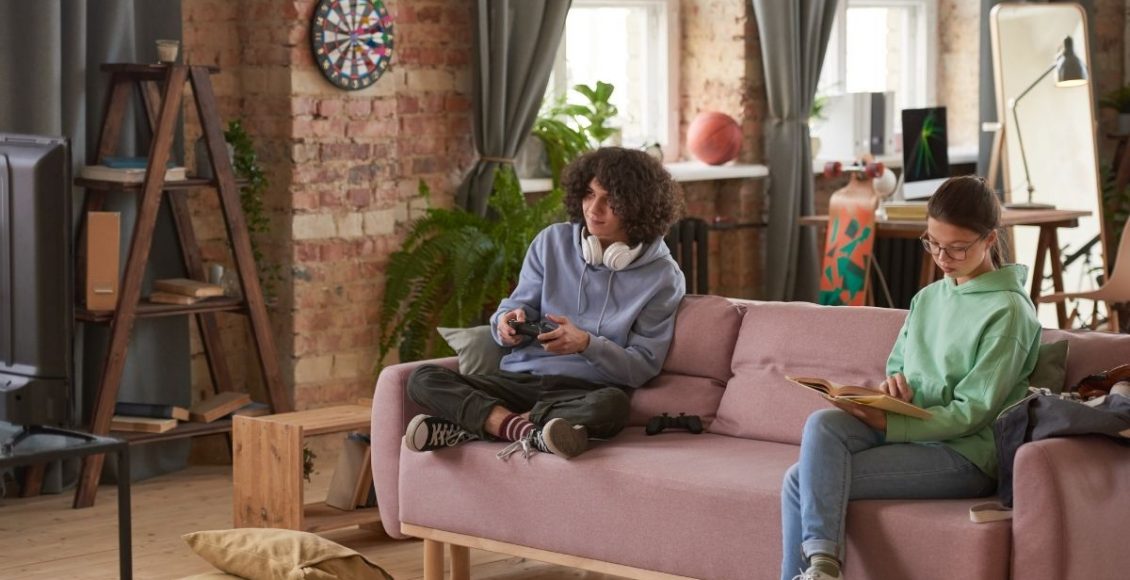 Sextou Descubra atividades para fazer em casa e gastar pouco - Reprodução Canva