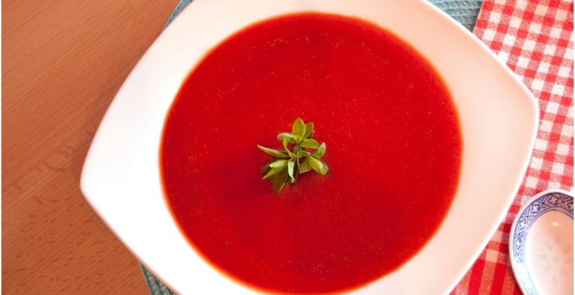 Sopa de caqui Aprenda a fazer sobremesa sem açúcar mais saudável que você vai ver - Reprodução Canva (1)