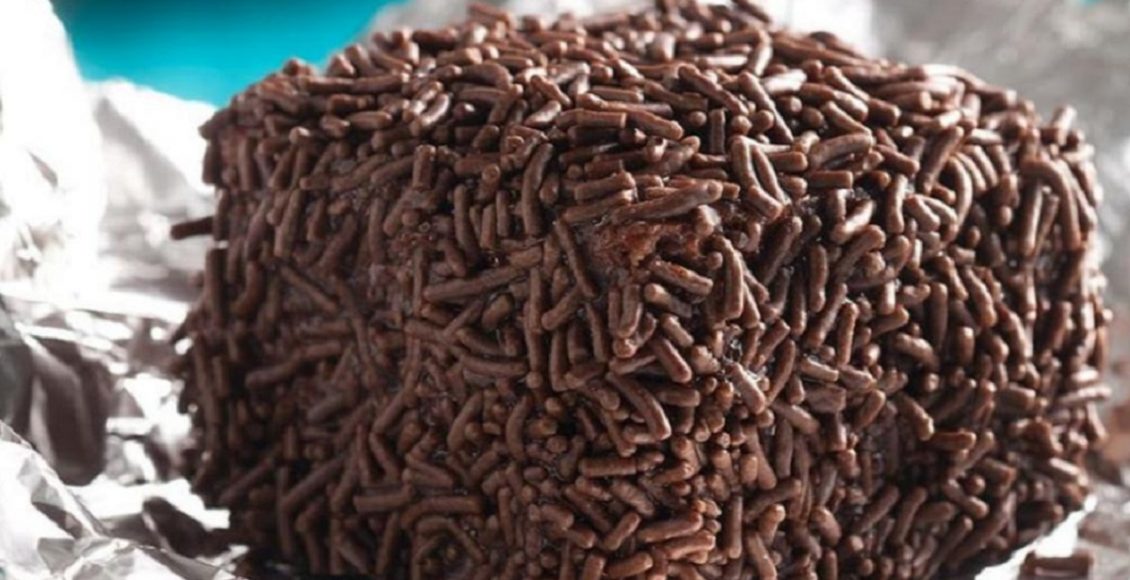 Bolo gelado de chocolate: veja a receita dessa versão (Foto: Receitas Nestlé)
