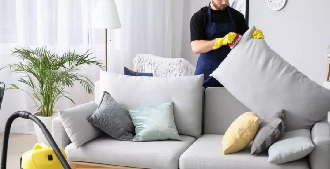 Como limpar sofá (Foto: Canva/Reprodução)