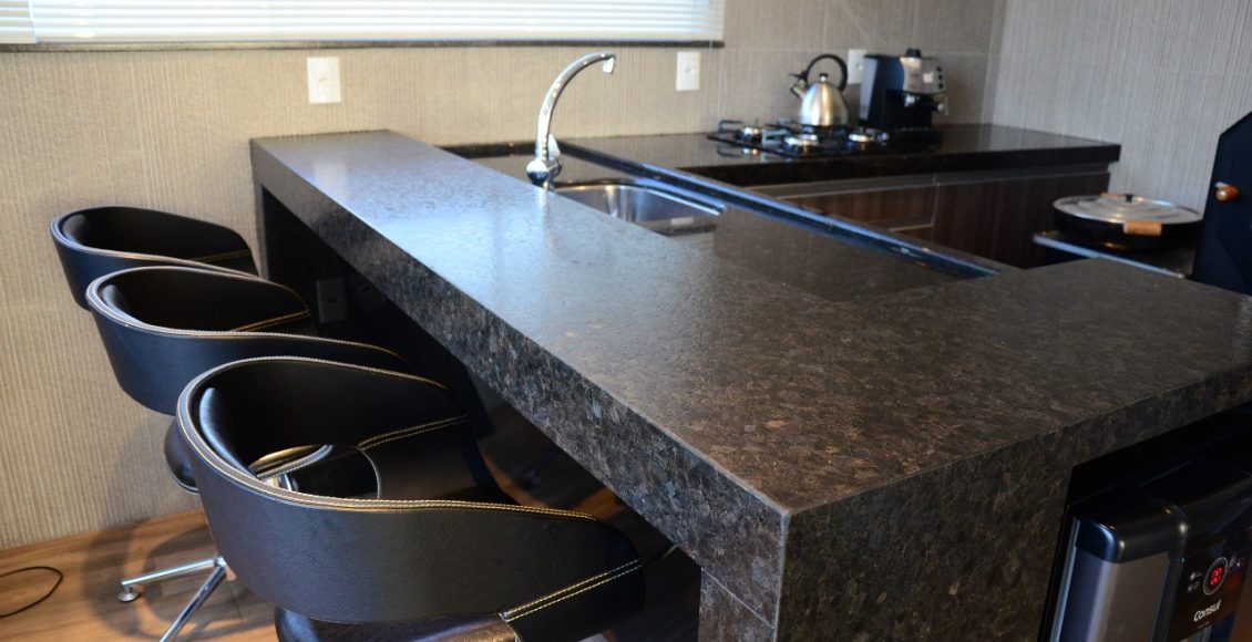 Sua bancada de granito ou mármore pode durar menos se fizer o uso de vinagre sobre ela - Fonte: Pixabay