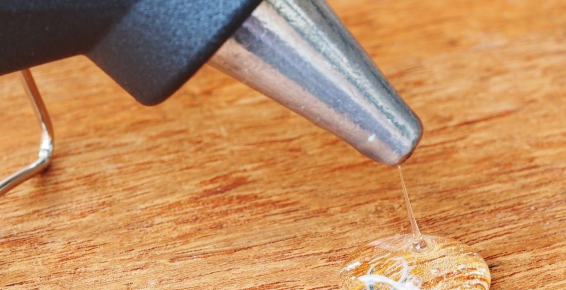 cola quente caseira - Reprodução Canva