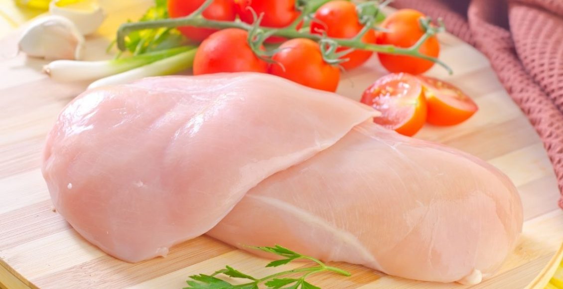 filé de frango com maionese - Reprodução Canva