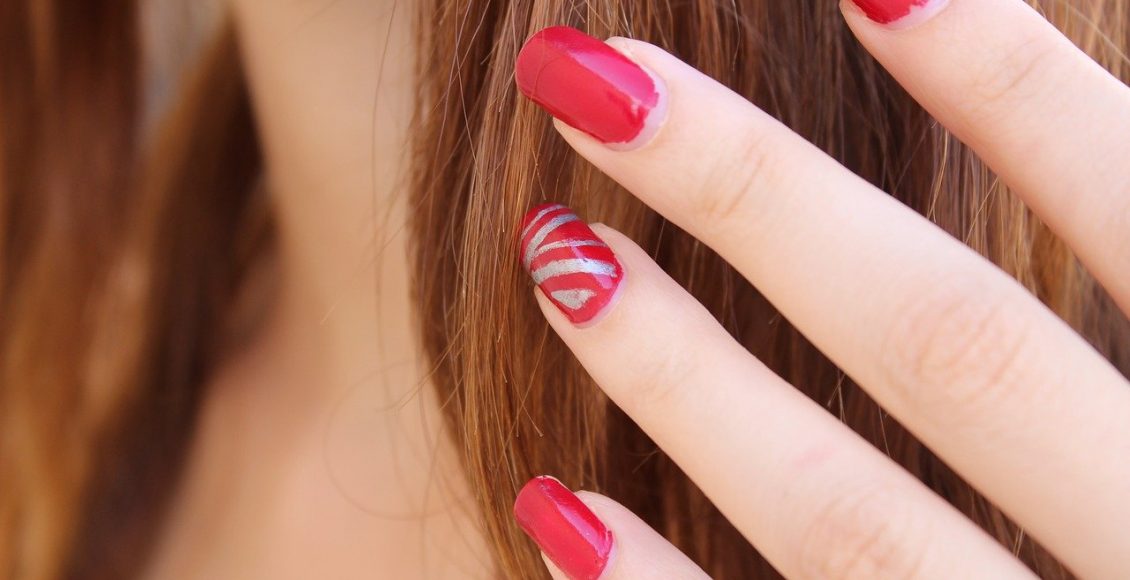 Aprenda 4 dicas para fazer o esmalte durar muito tempo nas unhas - Pixabay