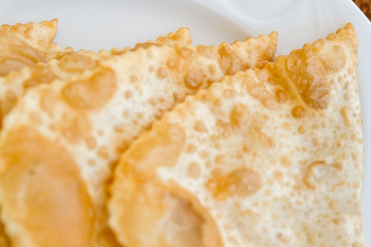 Pastel no air fryer: veja como fazer esse lanche delicioso de forma simples e sem precisar de óleo - Fonte Canva