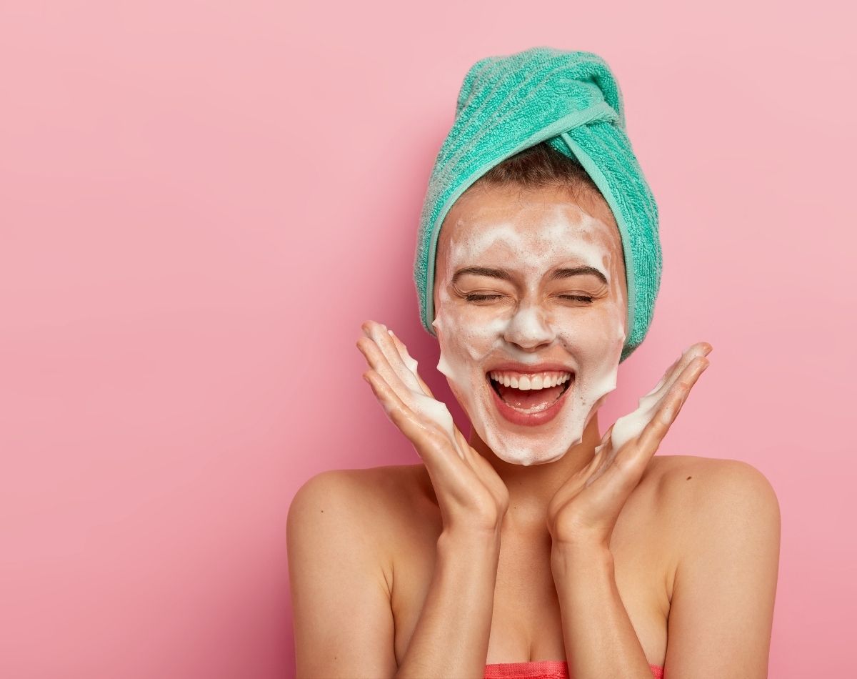 Uso da maquiagem diariamente: saiba dos cuidados necessários - pixabay