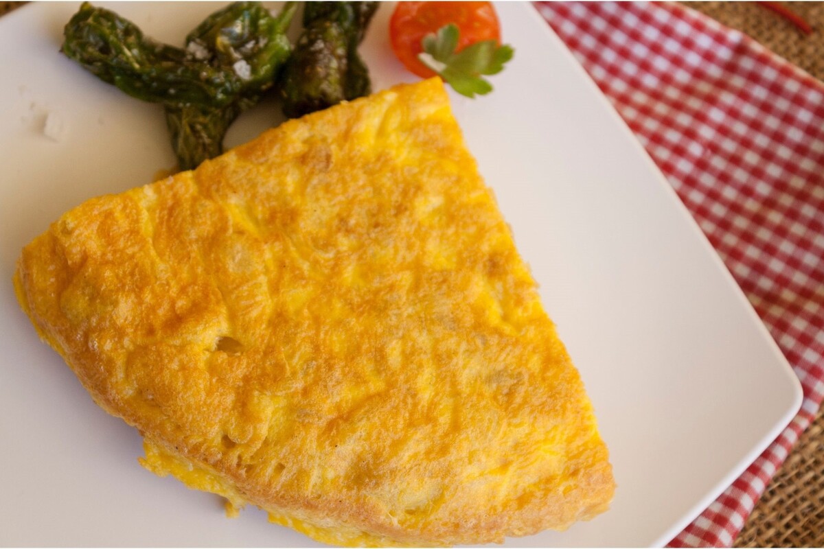 Tortilha de batata na frigideira: veja o passo de como fazer - Reprodução Canva