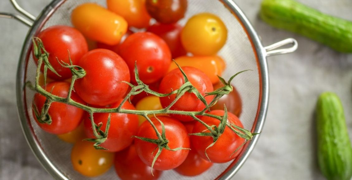 Descubra agora mesmo como plantar tomate cereja em casa; Saiba mais - reprodução: Canva