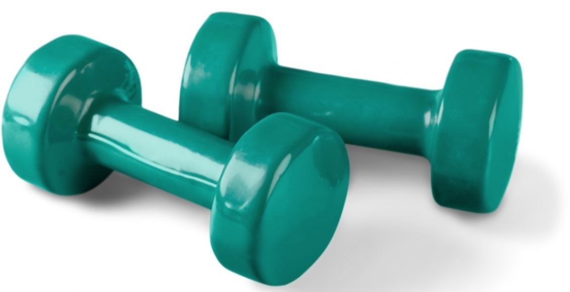 Pesos caseiros para treinar em casa; muito simples e barato - Reprodução Canva