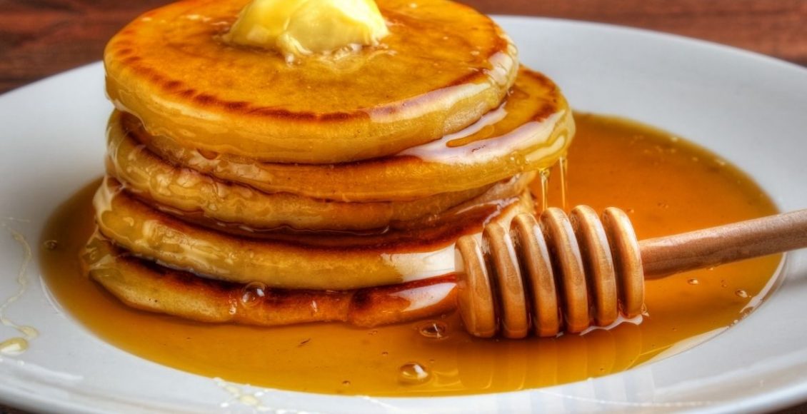 Receita de panqueca americana caseira deliciosa e bem fácil de fazer - Reprodução Canva