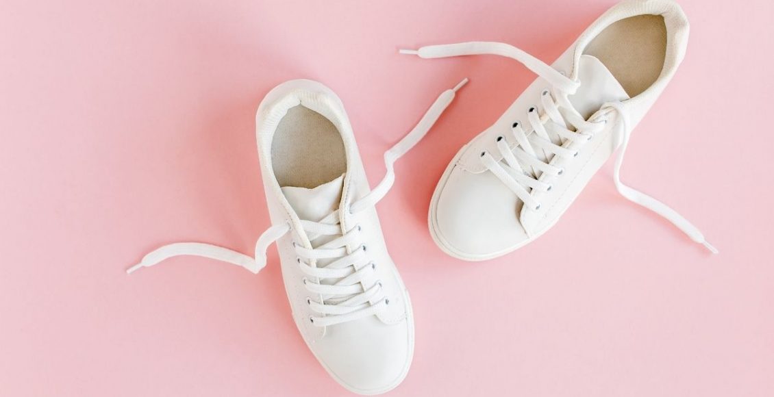 Tênis Branco - Reprodução Canva