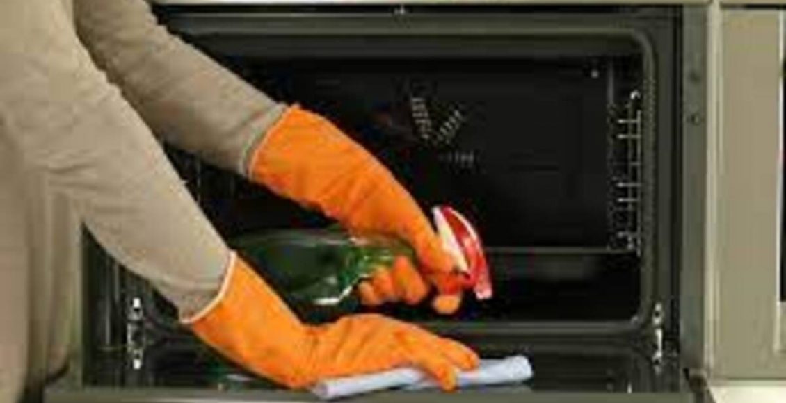 Como limpar forno por dentro? Saiba como tirar restos de comida encrostada do jeito certo - Fonte: Pixabay
