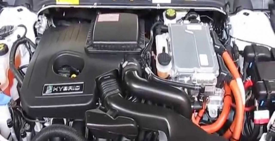 Como limpar motor do carro? Veja dicas para não molhar os lugares errados e deixar brilhando - Fonte: Pixabay