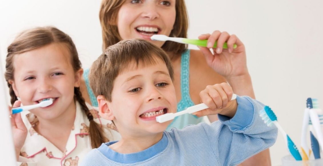 Higienizar a escova de dentes