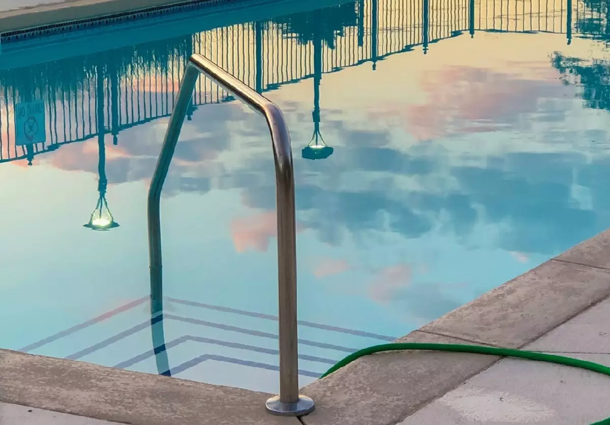 Cuidados com a piscina importantes para garantir uma diversão segura