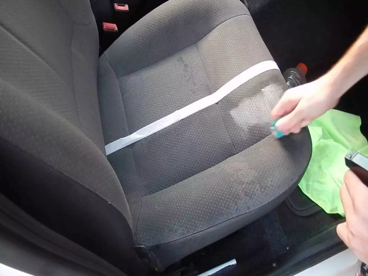 Como limpar banco de tecido do carro: veja passo a passo e produtos