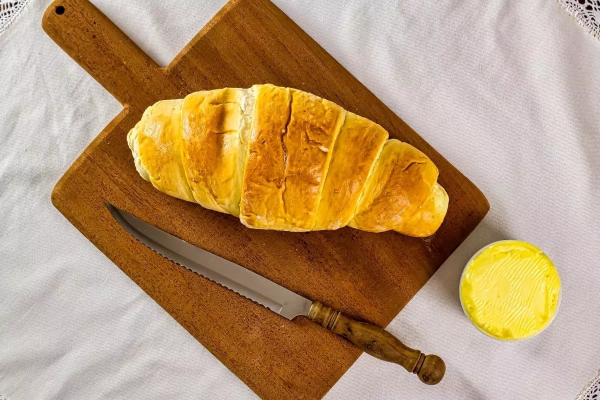 Pão caseiro sem sovar: confira essa receita fácil e deliciosa