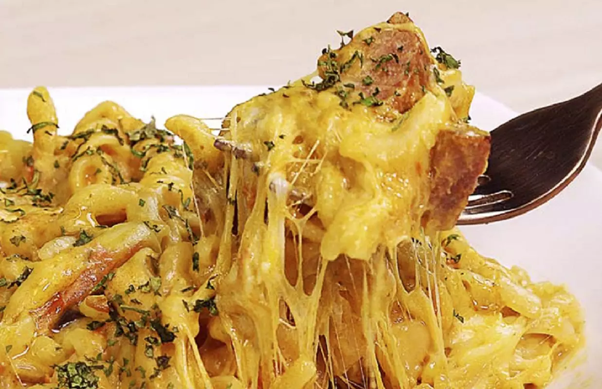 Macarrão na panela de pressão: receita rápida para fazer no fim de semana - Reprodução: Pixabay