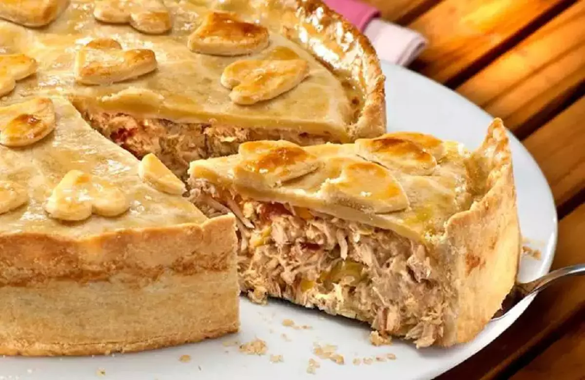 Torta de frango (Foto: Reprodução/Canva)