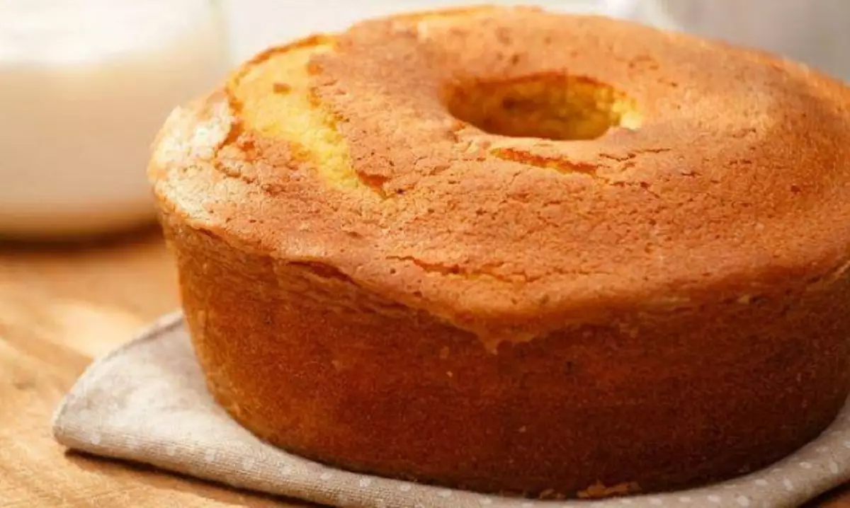 Bolo simples sem trigo: com 3 ingredientes, faça essa receita incrível e prática