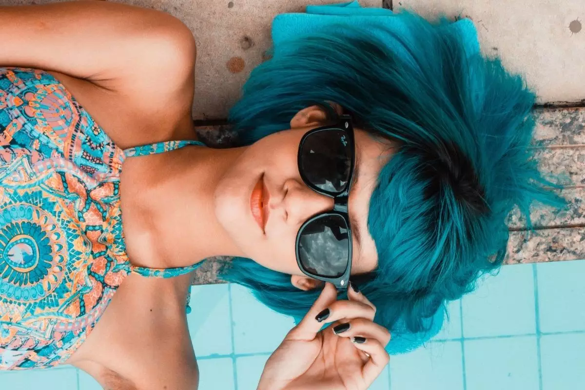 cabelo azul - Reprodução Canva