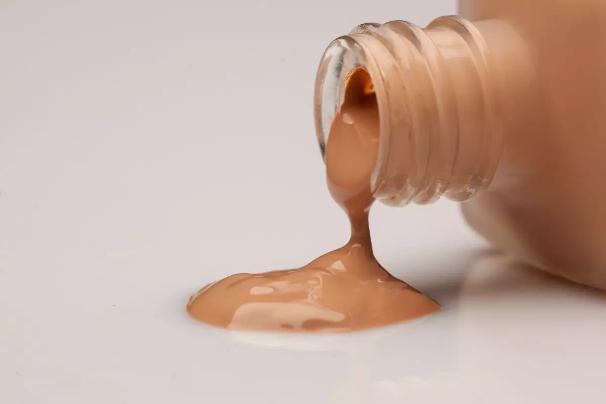 Base líquida caseira- reprodução Canva