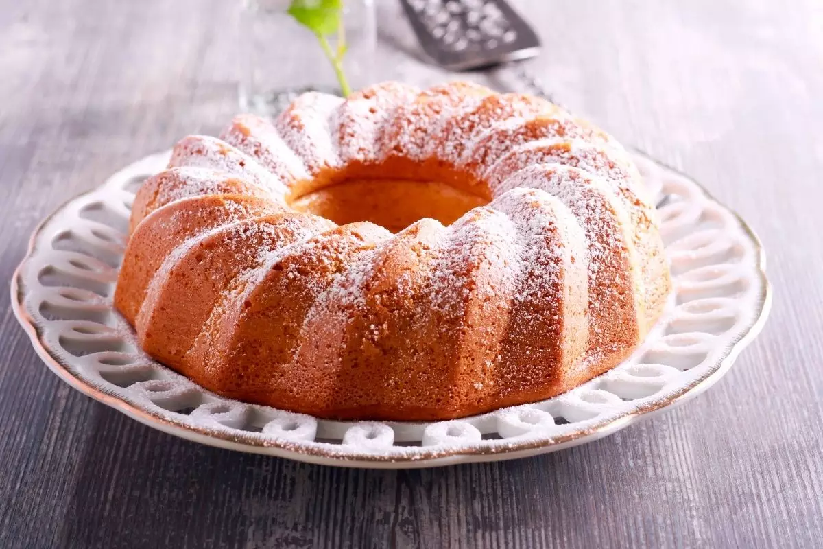 Bolo chiffon de limão leve e fofinho, aprenda essa receita deliciosa - Reprodução Canva