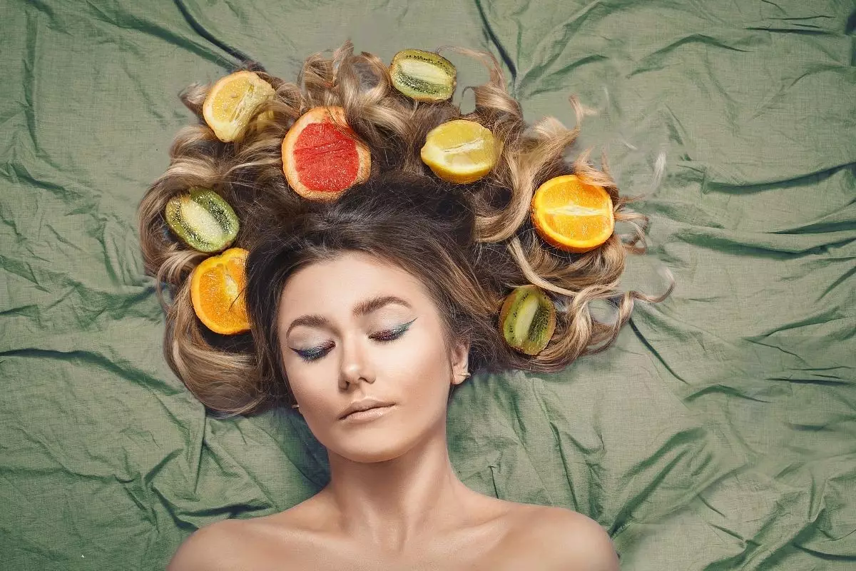 Como fazer nutrição capilar usando óleos vegetais; - reprodução: Canva