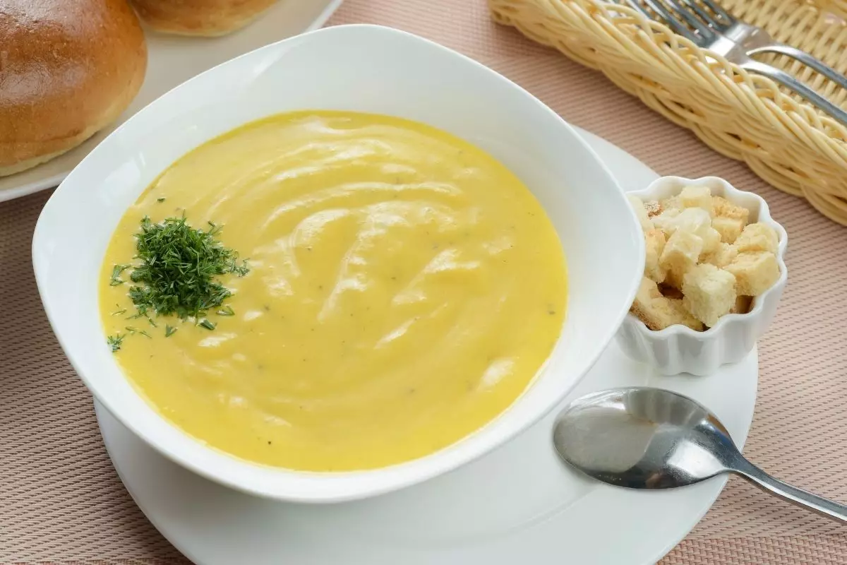 Creme de milho: aprenda como fazer esse acompanhamento simples e fácil - reprodução: Canva