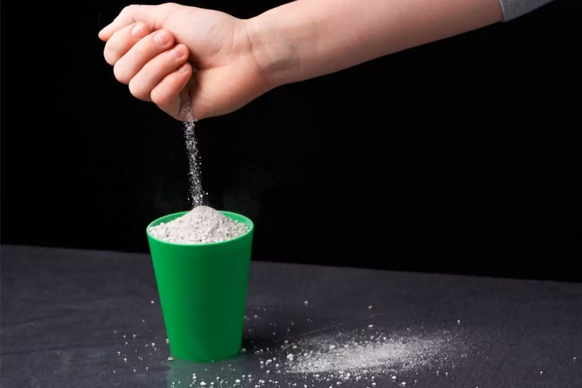 O que é perlita Descubra o que esse material faz para sua terra - Reprodução Canva (1)