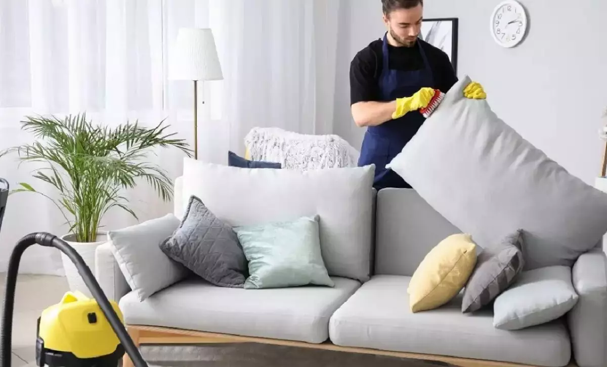 Como limpar sofá (Foto: Canva/Reprodução)